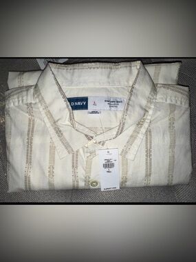 Old Navy Men’s Short Sleeve Shirt, Large-Tall